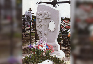 На фото - Памятник из бетона Витой крест от ритуальной службы ГорСпецРитуал в Орле